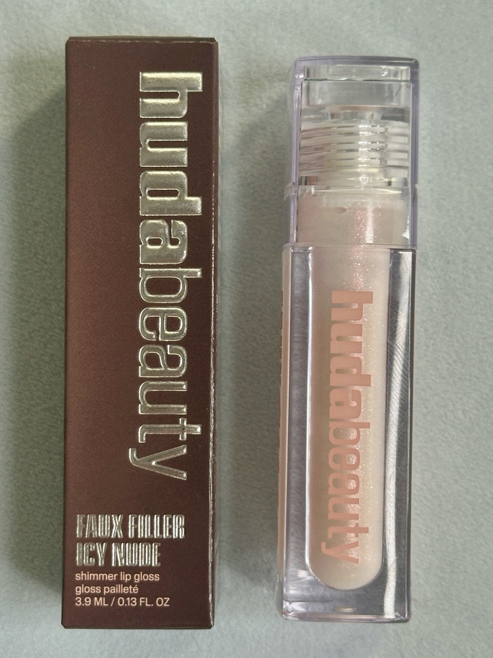 🎨 HUDA BEAUTY | FAUX FILLER SHINY NON-STICK LIP GLOSS